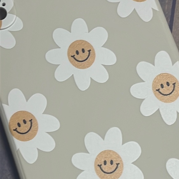 5for$10 Beige Daisy Smiley Face Flower iPhone XS Max 6.5 phone case - Picture 3 of 3